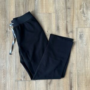 FIGS Livingston scrub pant